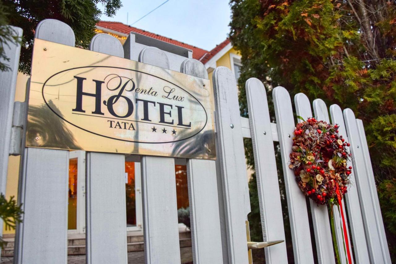 Hotel Penta Lux 터터 외부 사진